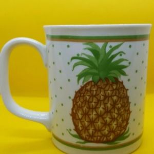 VINTAGE Curzon Pineapple Design. Coffee Mug Tea Cu